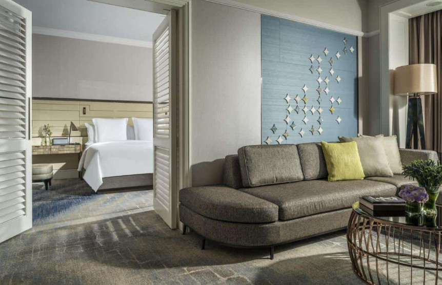 luxury hotels in singapore - Best Luxury Hotels in Singapore Suite in the Four Seasons Hotel in Singapore.
