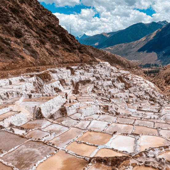 altitude sickness in Peru - How to Avoid Altitude Sickness in Peru Maras salt mines with exploor Peru.