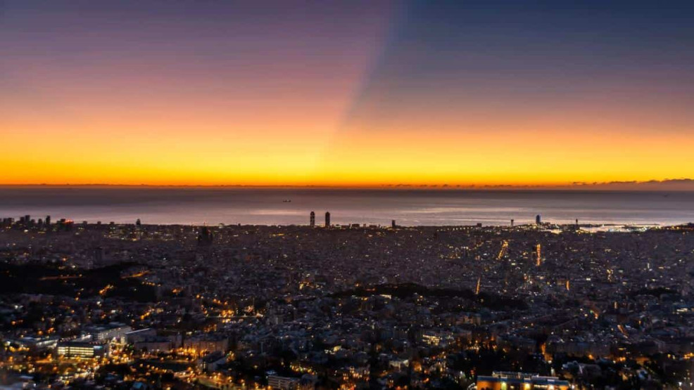 sunrise in barcelona - Things To Do at Sunrise in Barcelona sunrise in barcelona - Things To Do at Sunrise in Barcelona