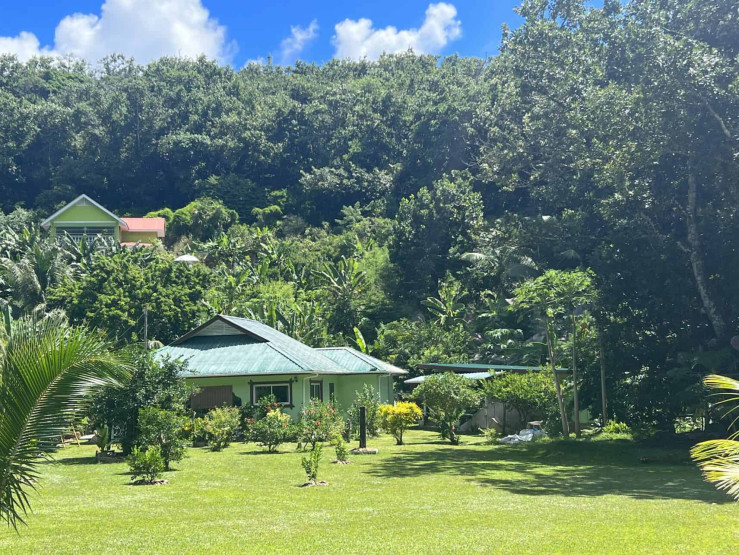 seychelles travel tips - Top Seychelles Travel Tips: Not to Miss Islands and Beaches Local houses inland from la Digue, Seychelles.