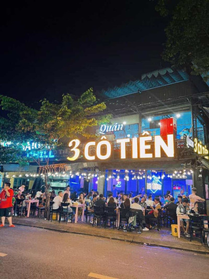 neighborhoods in Ho Chi Minh - A Foodie Guide to the Different Neighborhoods in Ho Chi Minh City 3 Cotien in the District 4 in Ho Chi Minh City, Vietnam.