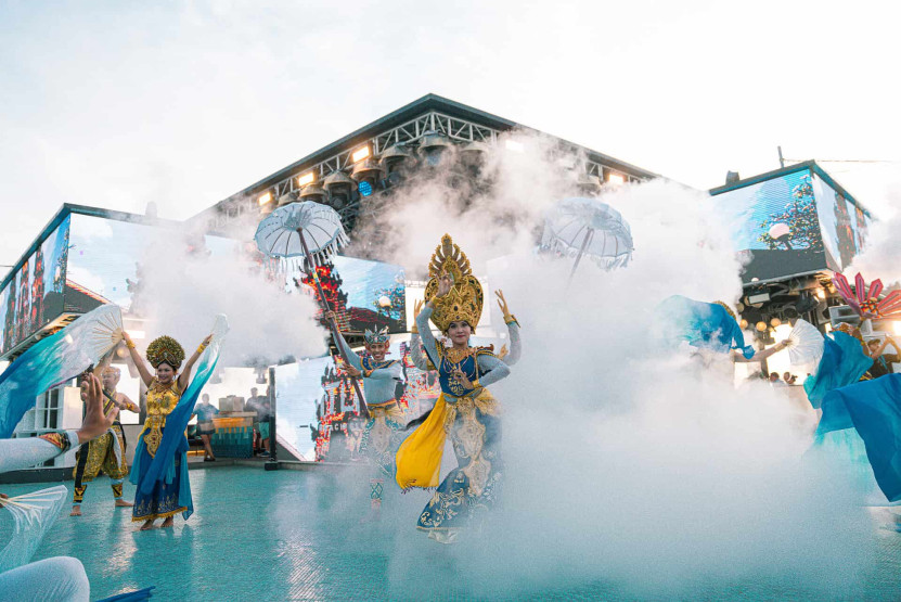 - Explore the Massive Atlas Beach Club in Bali: Party Paradise Awaits Balinese Dance Performance at the Atlas Club.