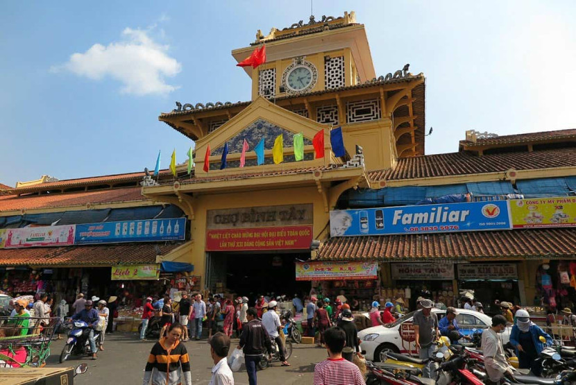 neighborhoods in Ho Chi Minh - A Foodie Guide to the Different Neighborhoods in Ho Chi Minh City China Town in Ho Chi Minh City, Vietnam.