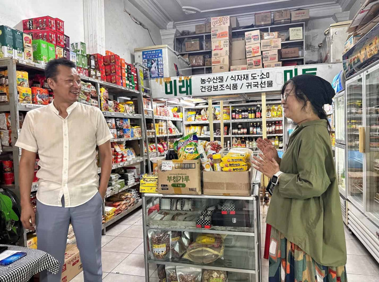 neighborhoods in Ho Chi Minh - A Foodie Guide to the Different Neighborhoods in Ho Chi Minh City Mini Supermarket in District 7 (Korean town) in Ho Chi Minh City, Vietnam.