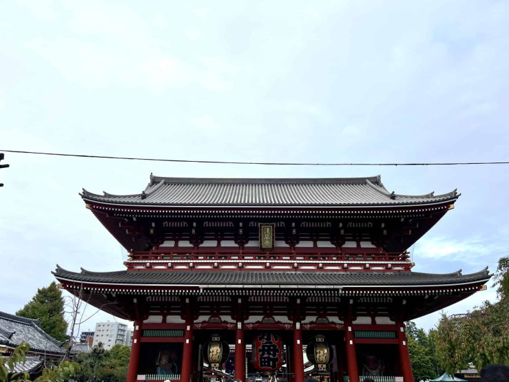 Travel Tips for Tokyo and Kyoto - Top Travel Tips for Tokyo and Kyoto Hozemon Gate of Senso-ji in Tokyo, Japan.