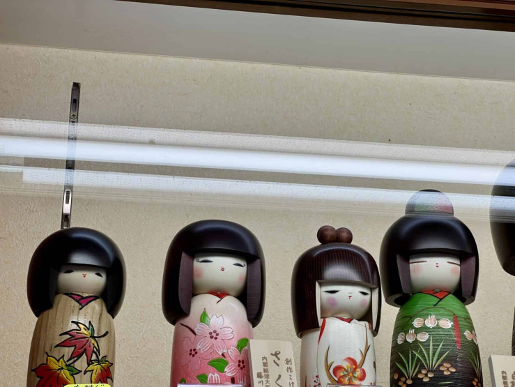 Travel Tips for Tokyo and Kyoto - Top Travel Tips for Tokyo and Kyoto Kokeshi dolls as souvenirs from Japan.