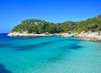 Top Ways to Embrace the Beautiful Blue Waters of Menorca Crystal blue water in Menorca, Spain