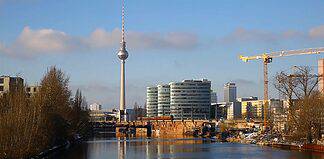 Free Walking Tour – What to Do in Berlin in Winter Berlin in winter