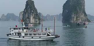 How to Choose the Right Ha Long Bay Cruise Halong Bay tour Vietnam