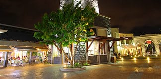 Shopping in Mauritius Bagatelle Mall, Moka