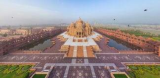 Things to Keep in Mind When Visiting Temples in India Visiting temples in India