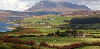 Visiting Isle of Arran: Scotland in Miniature Visiting Isle of Arran in Scotland