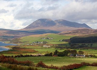 Visiting Isle of Arran: Scotland in Miniature Visiting Isle of Arran in Scotland