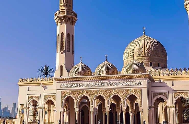 A Guide to Experiencing Ramadan in Dubai (for Non-Muslims) Jumeirah Mosque in Dubai