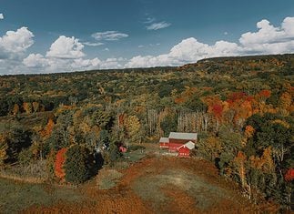 Hiking Mohonk in New York’s Hudson Valley Mohonk Preserve hiking trail in USA