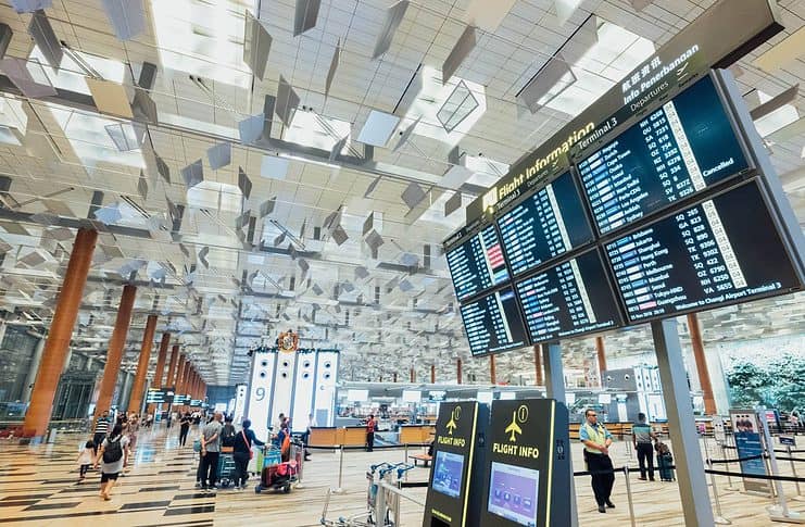 Travelling in a Pandemic: Crucial Safe Travel Tips Travelling in a pandemic
