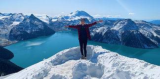 Canada Working Holiday: How to do it and What to Expect Helena Peters on her working holiday in Canada
