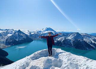 Canada Working Holiday: How to do it and What to Expect Helena Peters on her working holiday in Canada