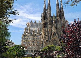 The Best Tourist Attractions in Barcelona La Sagrada Familia in Barcelona, Spain.