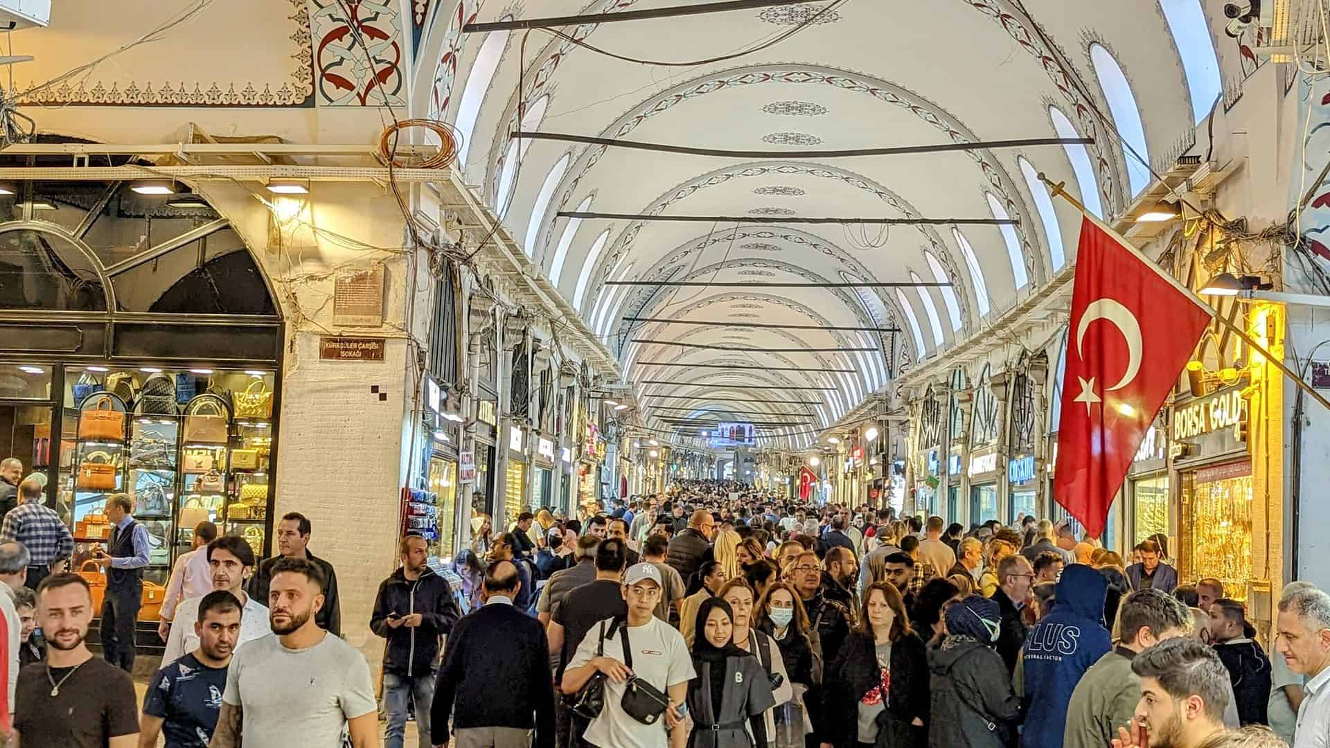 Grand Bazaar In Istanbul A Shopper s Paradise Travel Dudes Grand Bazaar In Istanbul A Shopper s Paradise Travel Dudes