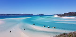 Dream Destinations to Visit in Australia for Your Vacation Whitsunday Islands in Australia.