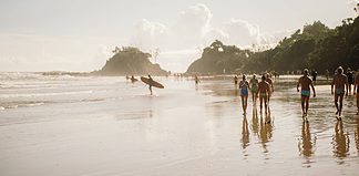 A Guide to Surfing in Byron Bay, Australia Surfing in Byron Bay, Australia