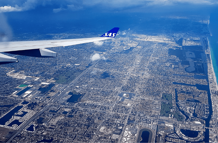 Airports in Florida: How to Get to the Sunshine State by Air Plane view of Miami in Florida, USA.