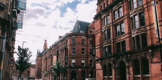 Big Wins and Bright Lights: Manchester’s Premier Casino Destinations Street in Manchester, United Kingdom.