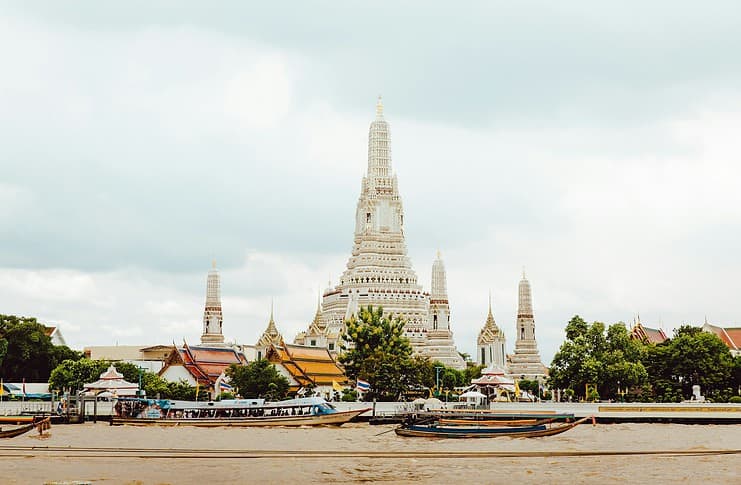 3 Days In Bangkok: All The Sights and Cities Worth Visiting Temples in Bangkok, Thailand