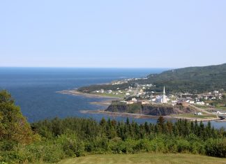 Guide to Exploring Québec’s Maritime Regions: An Epic Road Trip Coastline at Gaspésie in Quebec region, Canada.