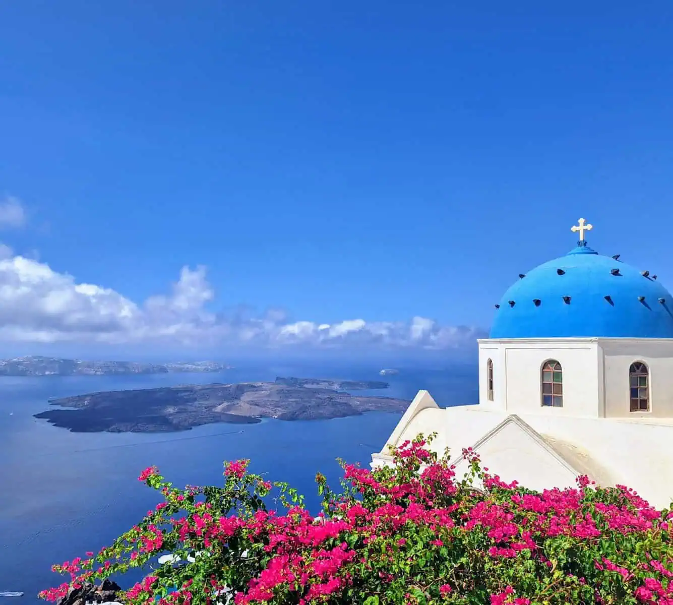 Dômes bleus à Santorin - Comment trouver des dômes bleus célèbres et capturés à Santorin Domes bleus à Santorin, Grèce