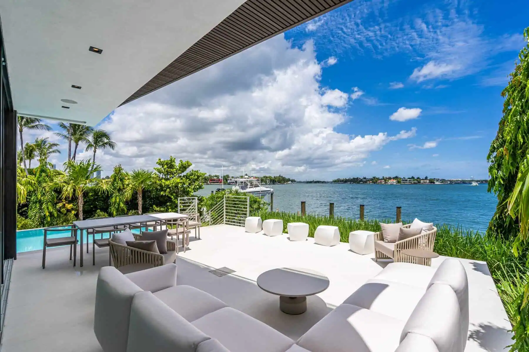 - Turn Your Special Moments Into Unforgettable Experiences: Miami's Most Stunning Luxury Villas Nicola Villa in Miami, USA.