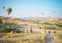 What to Expect From Cappadocia’s Day Tours (And How to Choose) Hot Air Balloons in Cappadocia, Turkey - Bien Cappadocia