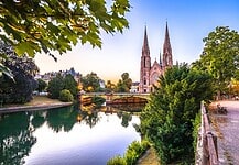 One-Day Strasbourg Itinerary: The Best Way to Explore on Foot strasbourg church