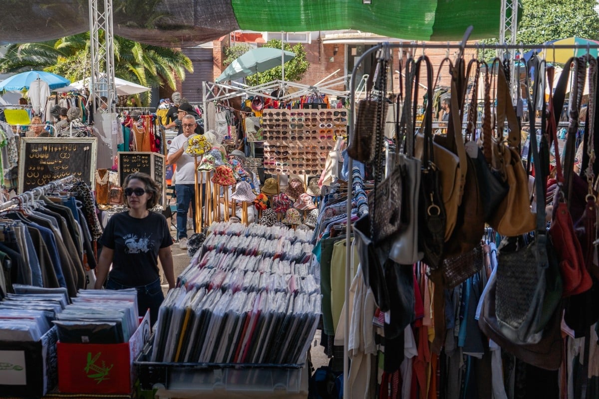 secondhand shops in barcelona - Flea Markets and Secondhand Shops in Barcelona Flea Market Barcelona, Spain