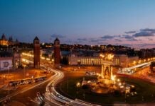 Barcelona At Night: What the City Looks Like When the Lights Come On Plaza de España, Barcelona, España