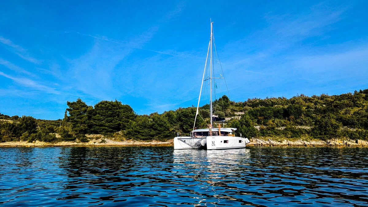 A Week on a Catamaran in Croatia: Slow Sailing from Split to Hvar – Travel Dudes