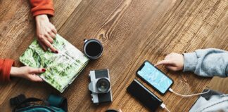 Why Travelers Now Plan Around How They Want to Feel Travel planning. Image by przemekklos on Magnific.