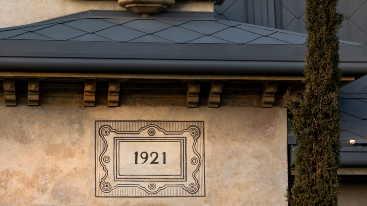 Milan weekend itinerary for couples - A Slow Weekend Itinerary for Couples in Milan 1921 historical stables.