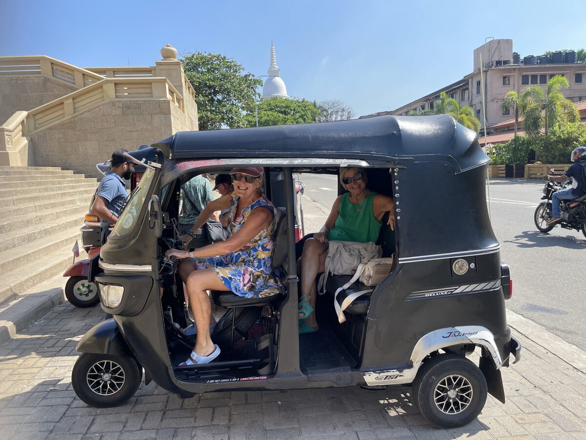 Colombo by Tuk Tuk With No Fixed Timetable