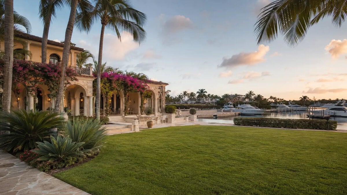 Villas and marina at Casa de Campo near La Romana airport